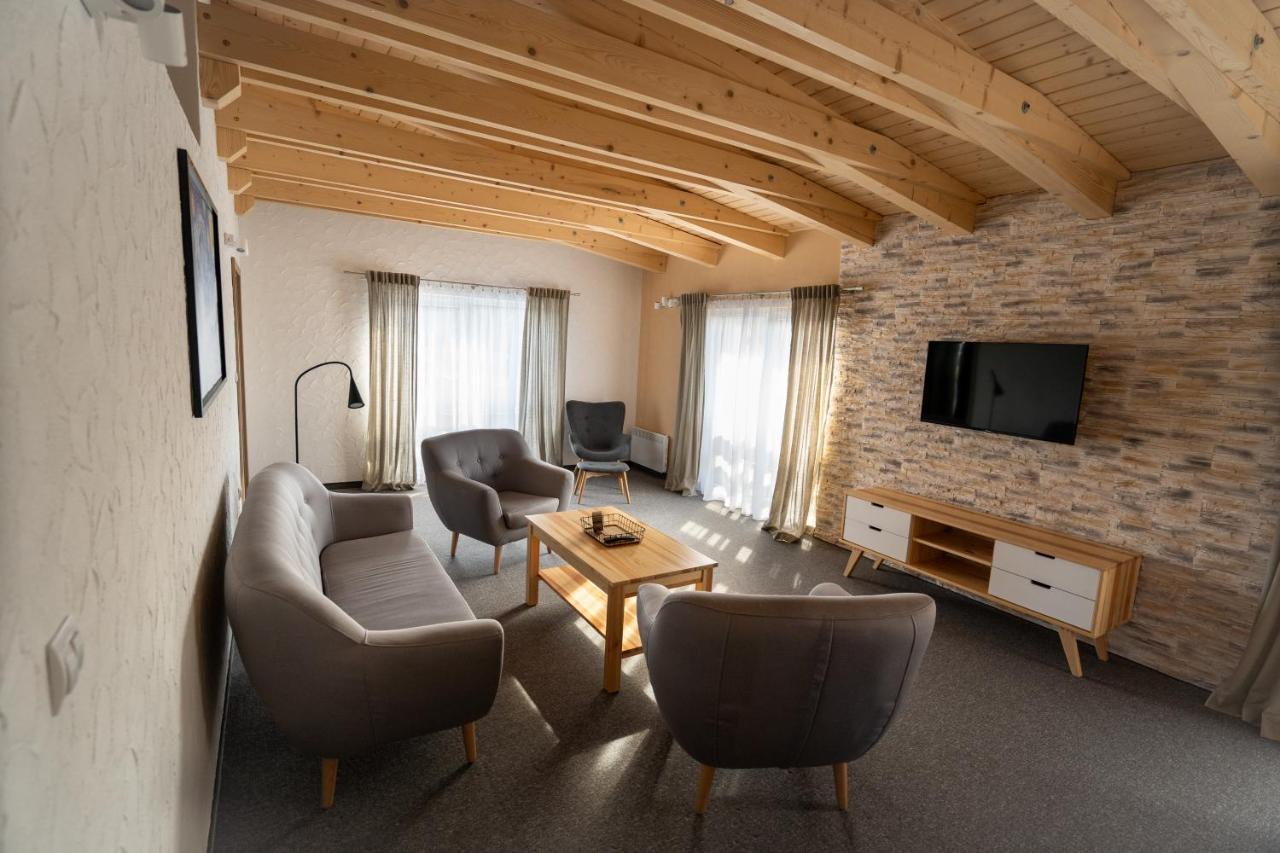 Apartmany Janka + Camp Bešeňová المظهر الخارجي الصورة