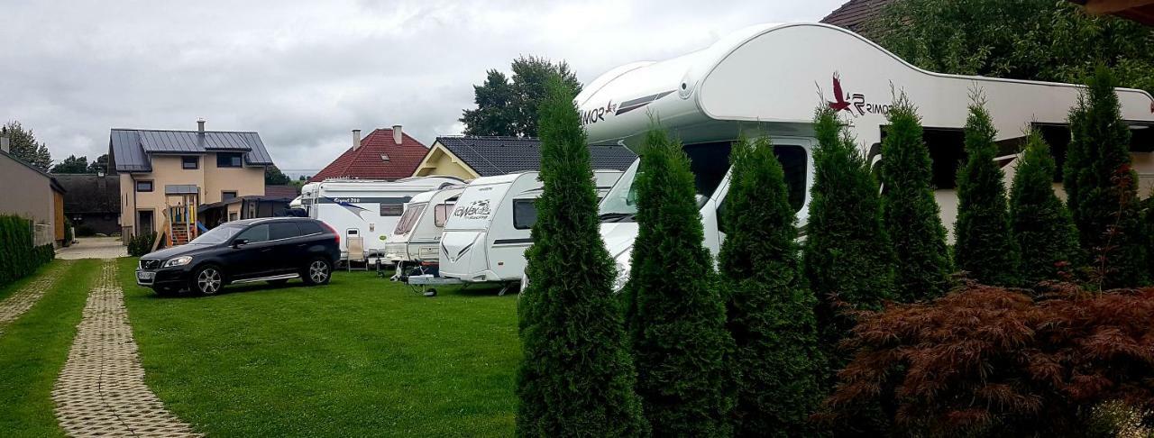 Apartmany Janka + Camp Bešeňová المظهر الخارجي الصورة